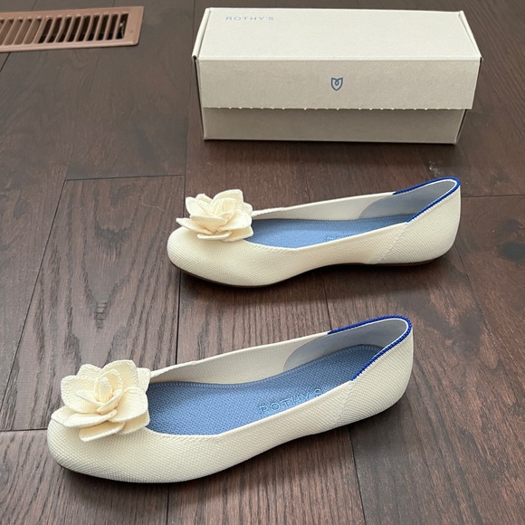 NIB Women’s Rothy’s The Petal Square in Love Bird 7 - Picture 3 of 8